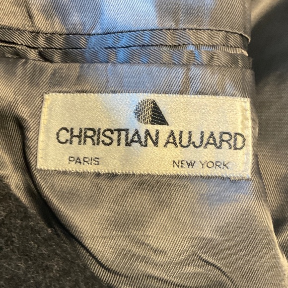 Elegant Navy Men's Blazer - Picture 6 of 7